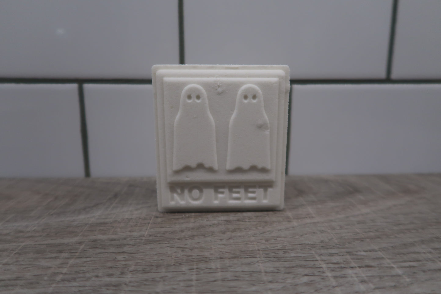 No Feet Bath Bomb Mold